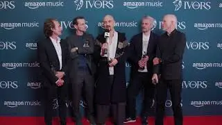 James pick up PRS for Music Icon Award at The Ivors 2023