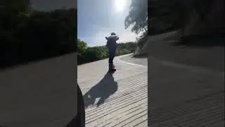 Shirtless and fast🔥 #downhilllongboarding #extremesports #skate