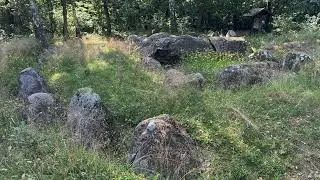 Gro&szlig;steingrab bei den D&uuml;velskuhlen (Stra&szlig;e der Megalithkultur 15 a) Gro&szlig; Stavern, Megalithgrab