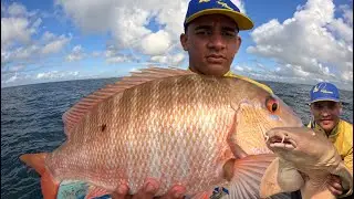 AVENTURA NO MAR E OLHA OQUE APARECEU ! 