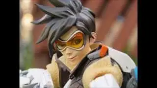 Статуэтка Трейсер из Overwatch — распаковка и обзор