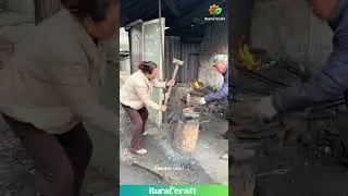 These Blacksmiths are HAMMERING IT! #blacksmith #forging #metalwork #satisfying