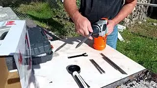 Ciocan rotopercutor. Mai bun dec&acirc;t bormașina?