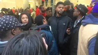 Apple store shut down Watertower Place #LaquanMcDonald #BlackOutBlack FridayShutDownMagnificentMile