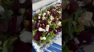 ENSALADA DE REMOLACHA Y QUESO DE CABRA inspirada en #acomaf #ensalada #ensaladasfaciles #foods