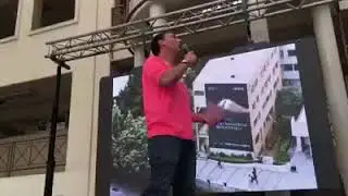 Rodrigo Gallina y Francesca Cigna Evento puertas abiertas admisi&oacute;n alumnos U. Silva Henr&iacute;quez