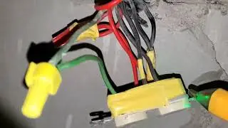 I almost got shocked! My electrician use green wire instead of red wire for power