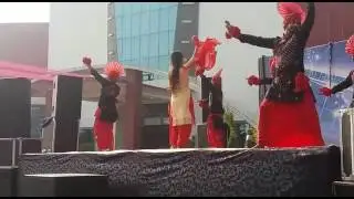 Girl Dansing very well done