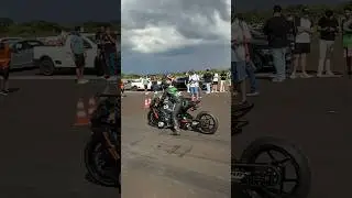 I30 Turbo FORJADO vs MOTO(N&atilde;o sei qual) TURBO alongada ARRANCADA