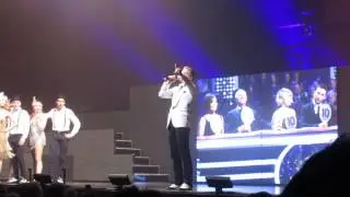MOVE LIVE  - Derek & Julianne Hough - 