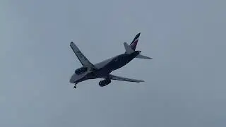 SSJ-100 