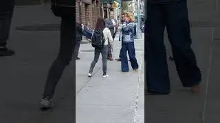 Jeremy Renner in new york city #jeremyrenner #stephencolbert #cbs #tmz #videography #nyctv68