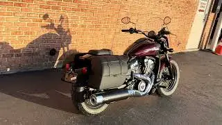 Indian Super Scout Limited + Tech 2025 burgundy I02826U