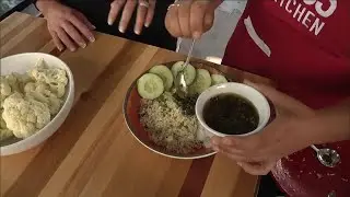 Средиземноморские блюда от Zoe's Kitchen