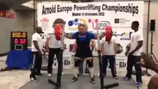 Carlos Giron&eacute;s, Squat 300kg Bench 165kg Deadlift 330kg @118'05kg RAW (458'85 wilks)