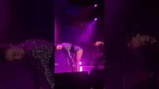 Hwasa - Snooze (SZA cover) - NYC Brooklyn Paramount 3.27.2025 #hwasa #hwasamamamoo