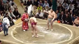 Endo (2-3) - Sekiwake Takayasu (5-0) , Sumo : Natsubasho '17