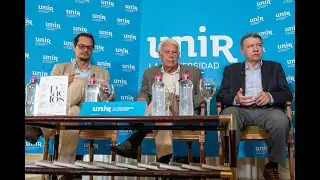 Felipe González reivindica unos pactos basados en la Constitución