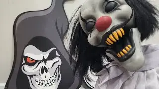 Spirit Halloween Lucky Bottoms