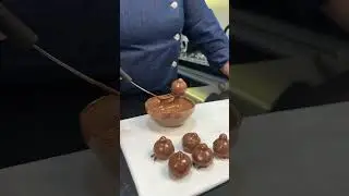 Dica para banhar no chocolate #chocolate #banhodechocolate #doces