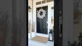 15 Minimalist Front Porch Christmas Decor Ideas: Easy Elegance