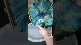 Round resin tray