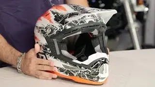 6D ATR-1 Chaos Helmet Review at RevZilla.com