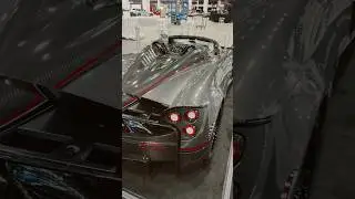 PAGANI HUAYRA AT DETRIOT AUTO SHOW #pagani #car #carbon #supercar #wealth #money #fyp #viral #cars