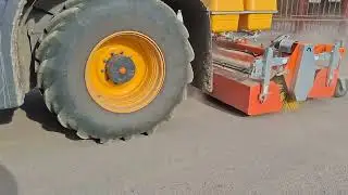 Zametač Agrometall SW-T GRAND DOUBLE s vypnut&yacute;m kropen&iacute;m