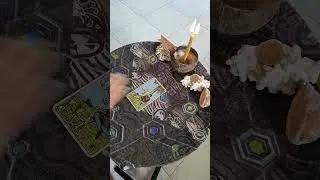 как загаданный человек относится к вам? #astrology #tarot #подсказкаангелов #таро #magic