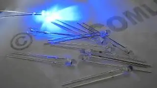 Mini LED 3mm Alto Brilho Azul Oscilante (efeito vela acesa) com bateria 3 volts CR2032