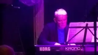 Steve Lodder playing an extraordinary solo on Invitation