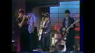 TELEPHONE - Quelqu'un va venir (Antenne 2 - 24.12.85)