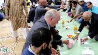 Premier John Horgan breaks Iftar at Jamia Masjid Vancouver