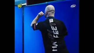 HAPPY FEET IN THE PRACTICE ROOM - JUSTIN HOOD V GARY ANDERSON 2026 WORLD DARTS CHAMPIONSHIP UK