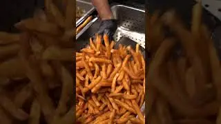 Halal Munchies is your go-to spot for fresh, flavorful, and unforgettable meals! 🌯🔥