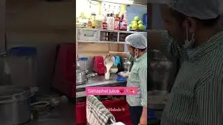 🍔sitaphal juice💯&hearts;️😋📮near khugali fashion street📯MUMBAI / CSMT