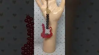 3D Beaded Guitar Keychain #viralvideo #diy #viralshort #shorts #video #fypシ゚viral #fyp #arts #craft