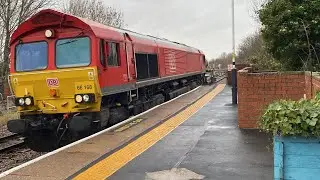 4L45 Wakefield Europort to Felixstowe North Dbc 66168 with 17 containers 11;28 Lea Road 15/12/2025
