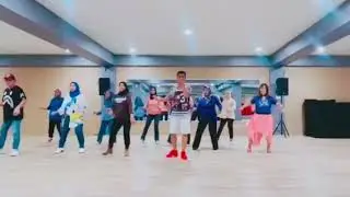 Leave Britney Alone! - Line Dance / Demo : Okami Studio Palembang 