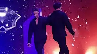 190706 MONSTA X in Paris - Shownu x Wonho (Mirror)