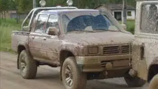 4X4 OFF ROAD TOYOTA HILUX SR5