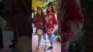 Scarlet Gruber en grabaciones de la bioserie 