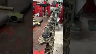 Ремонт коленвала Duramax, который должен был быть выполнен на заводе. Мы исправили его с помощью ...