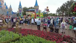 Mickey's Once Upon A Time Christmastime Parade #disneychristmas #magickingdomparade #disneyholidays