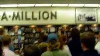 Robert Jordan 2005 Book Signing 1
