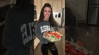 Busy day Lean & Green! Asian Chicken Salad. #optavia #healthcoach #mealplanforweightloss