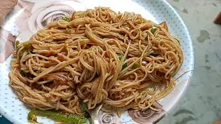 5 Minute Street Style Noodles | Quick & Tasty Chowmein Recipe | Garlic Hakka Noodles