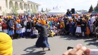 Calgary Nagar Kirtan 2015 (Edmonton Gatka Jatha) (Sir Jave Tan Jave)