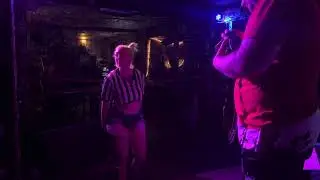 Ryan Mantis vs. Gozzie; PIT FIGHT! featuring@opheliapoptart4220 as Special Guest Referee